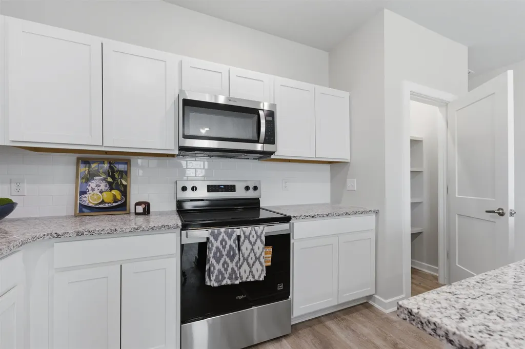 1570 N Emerald Valley Drive Mulvane KS 67110