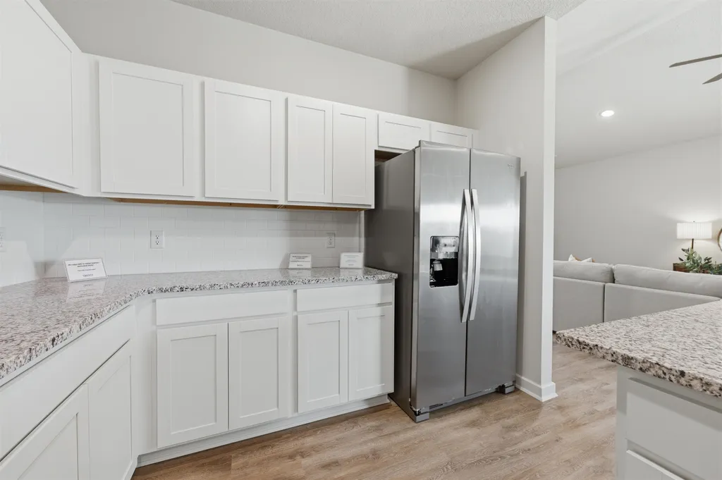 1566 N Emerald Valley Drive Mulvane KS 67110
