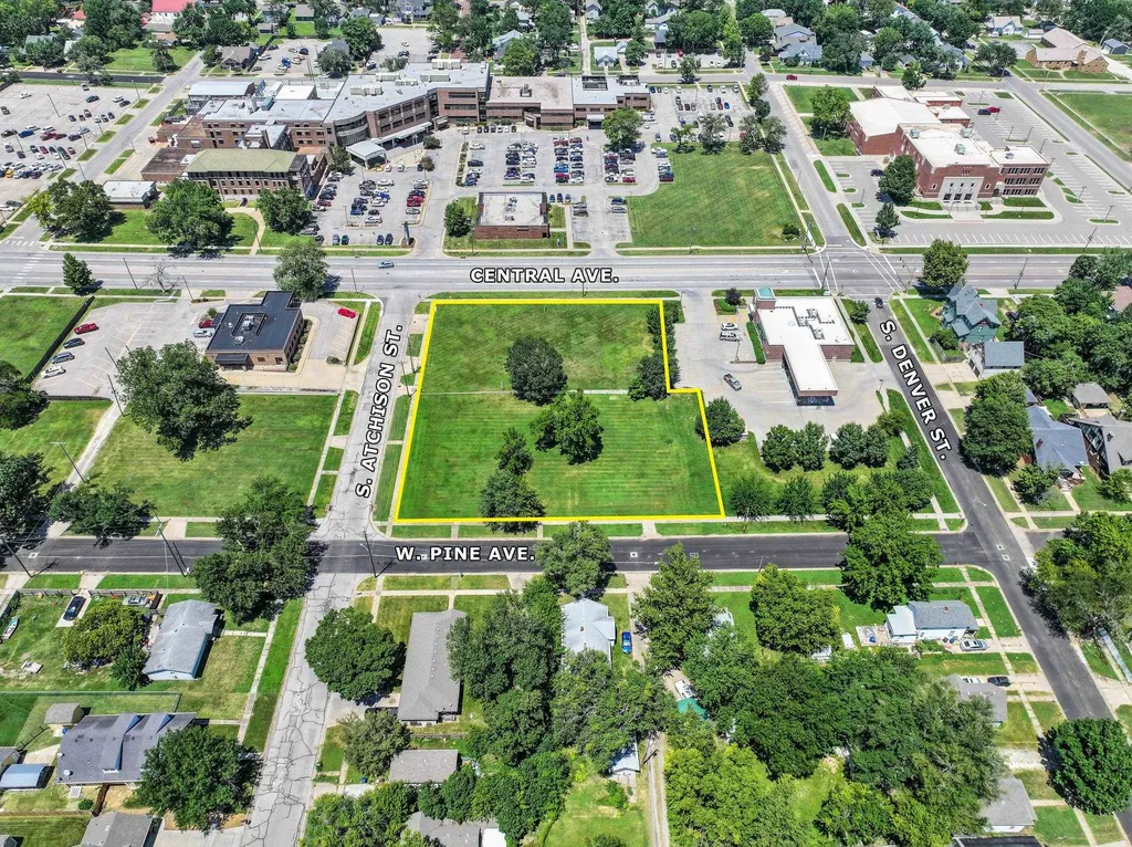 635 W Central Avenue El Dorado KS 67042