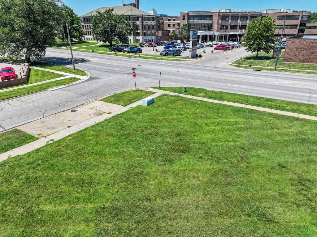 635 W Central Avenue El Dorado KS 67042