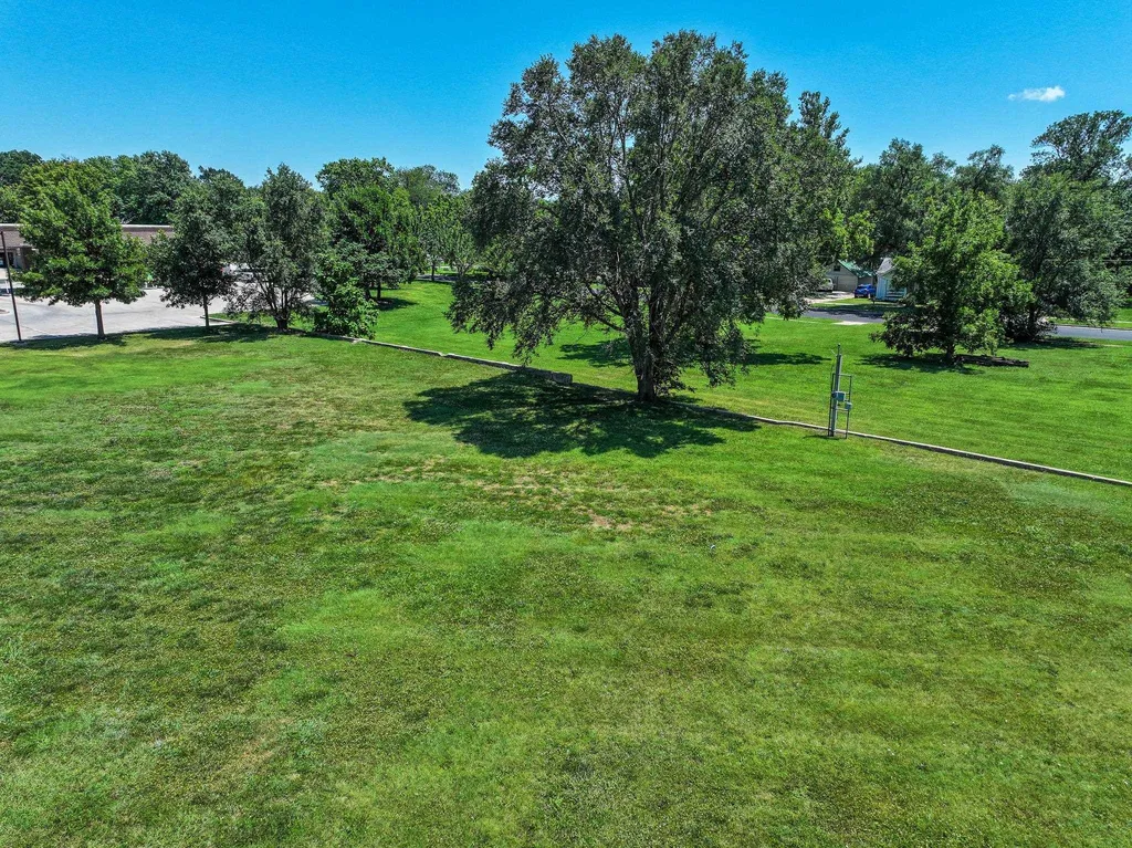 635 W Central Avenue El Dorado KS 67042