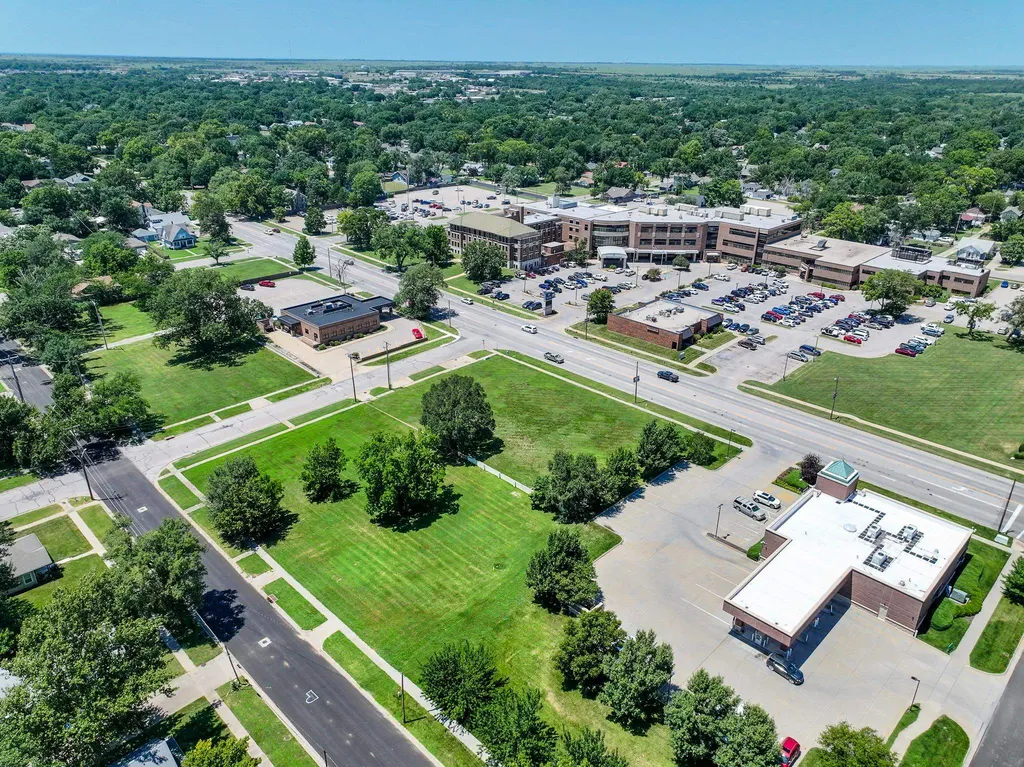 635 W Central Avenue El Dorado KS 67042
