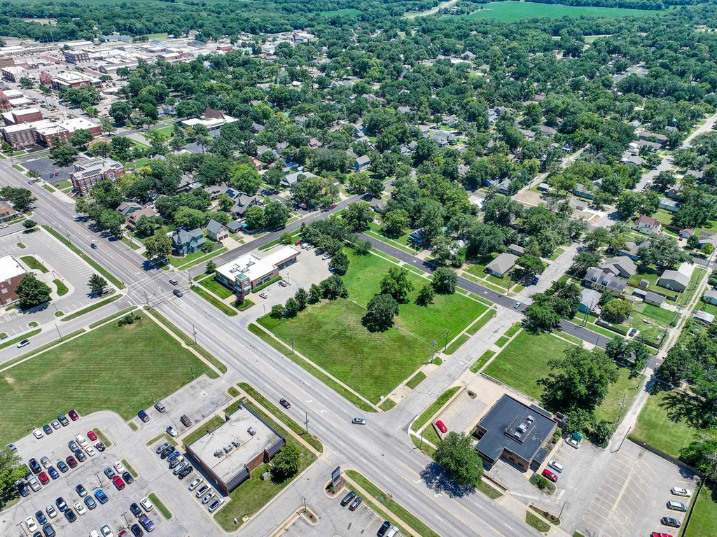 635 W Central Avenue El Dorado KS 67042