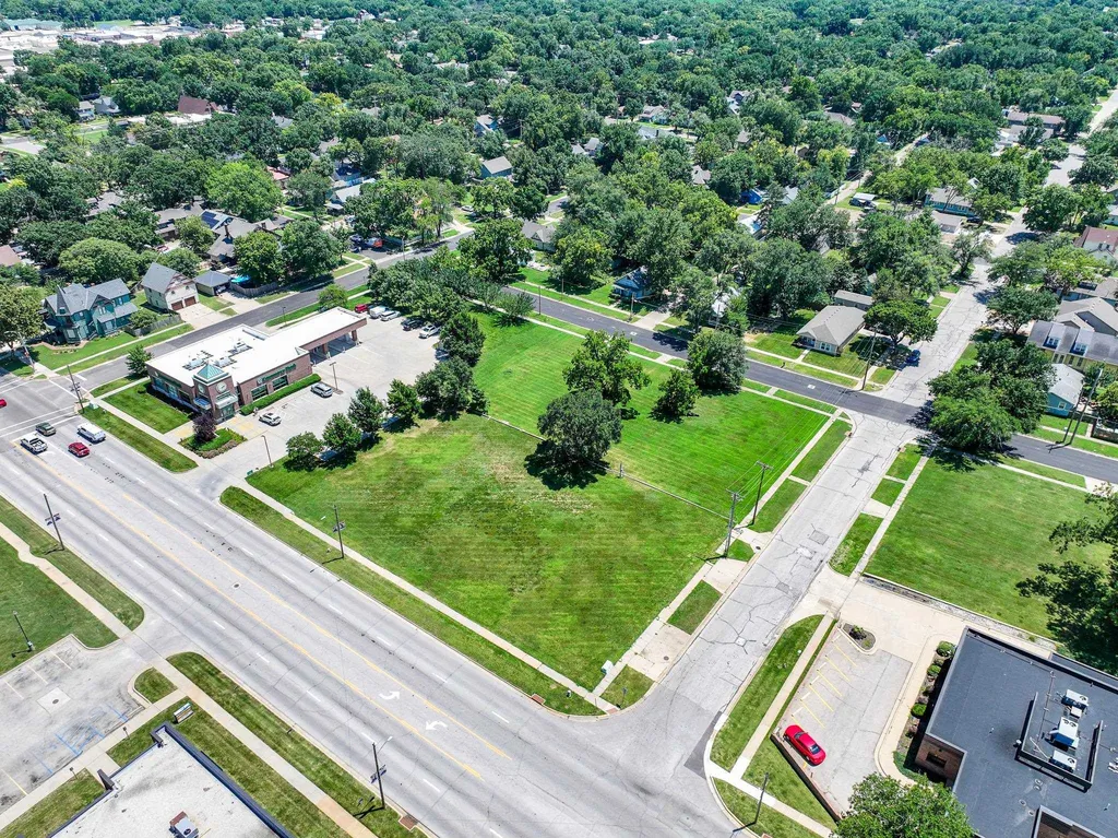 635 W Central Avenue El Dorado KS 67042
