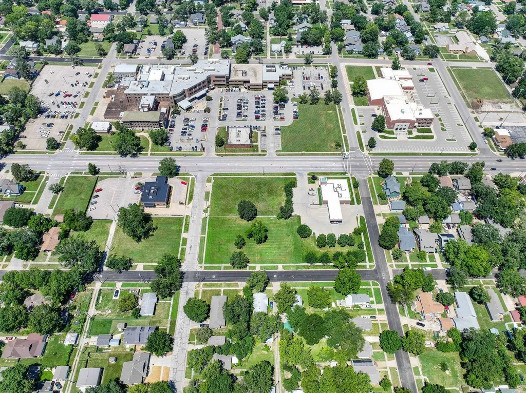 635 W Central Avenue El Dorado KS 67042