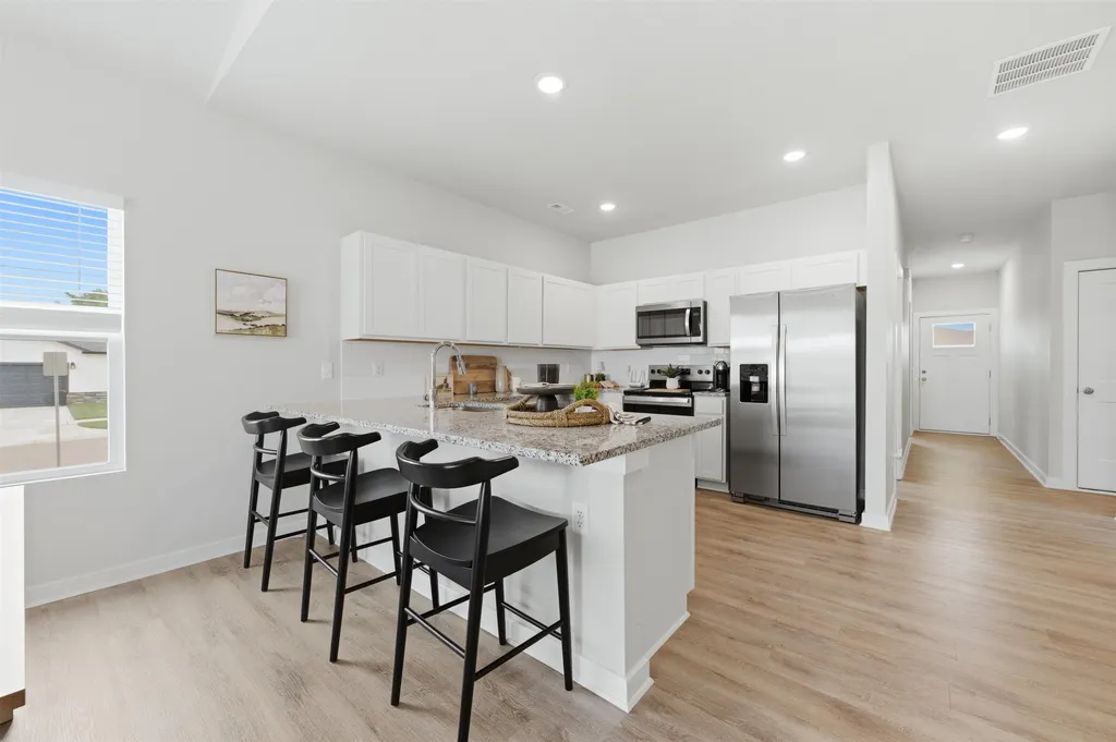 1558 N Emerald Valley Drive Mulvane KS 67110