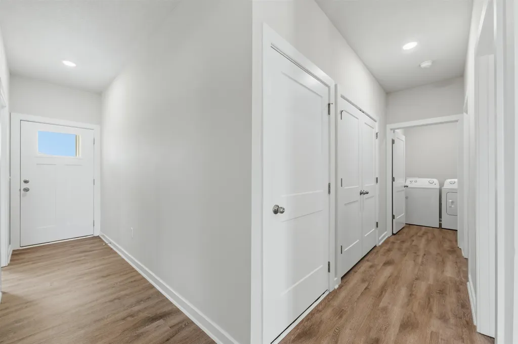 1558 N Emerald Valley Drive Mulvane KS 67110