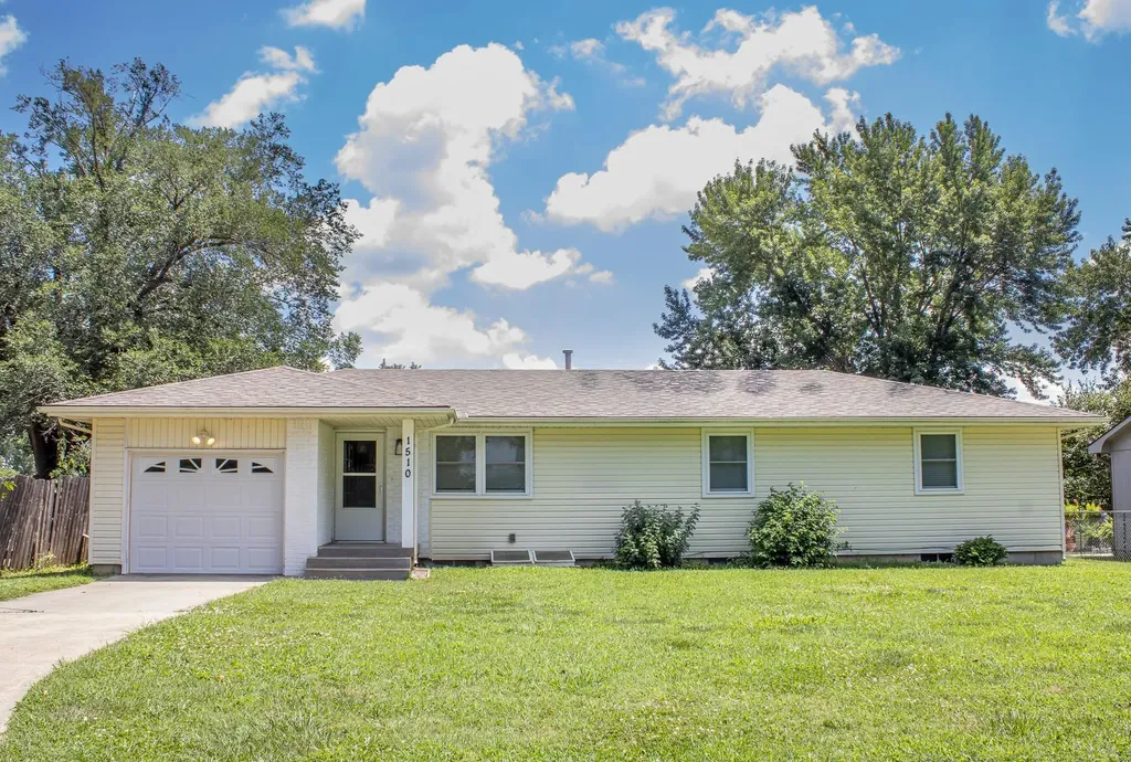 1510 N Poplar Eureka KS 67045