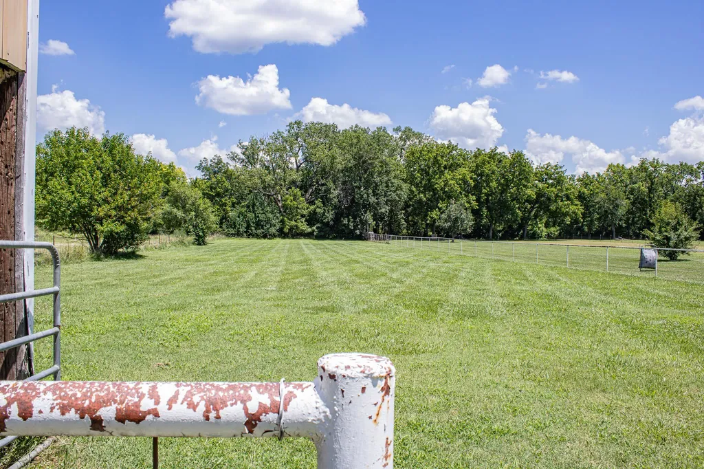 1510 N Poplar Eureka KS 67045