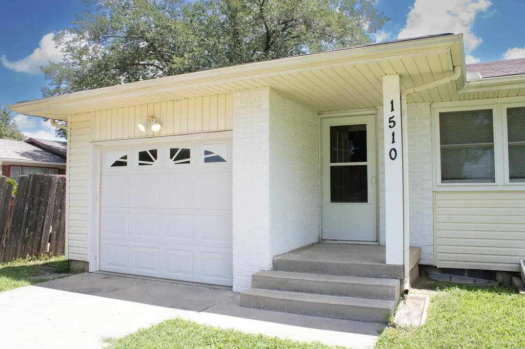 1510 N Poplar Eureka KS 67045