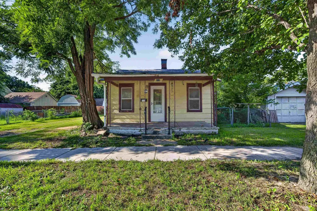 215 W Osie Street Wichita KS 67213