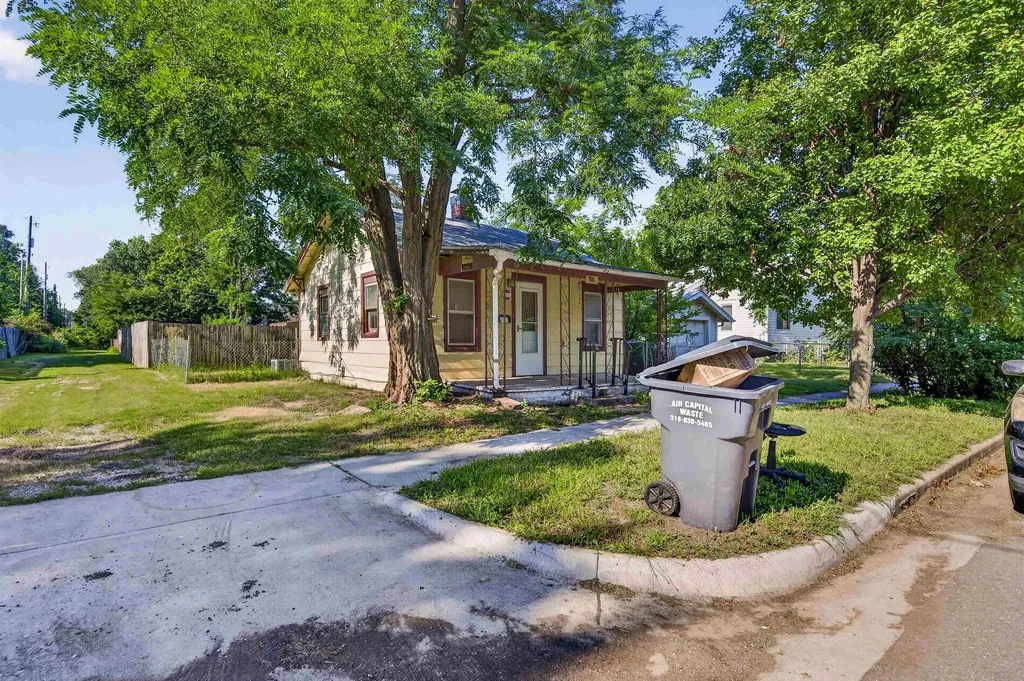 215 W Osie Street Wichita KS 67213