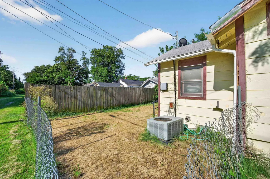 215 W Osie Street Wichita KS 67213