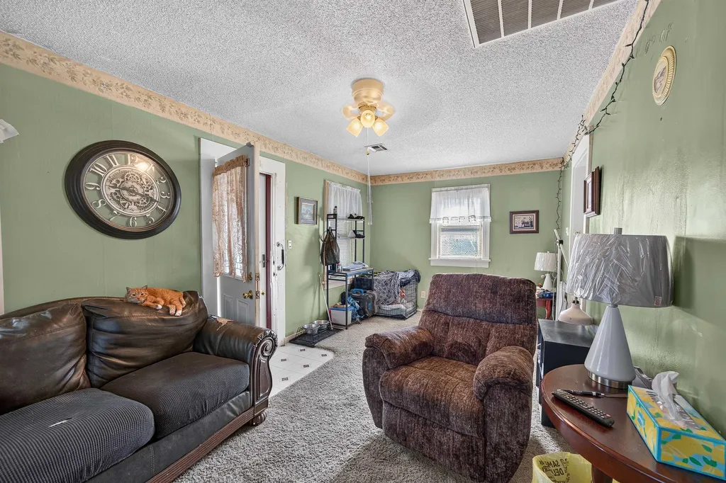215 W Osie Street Wichita KS 67213