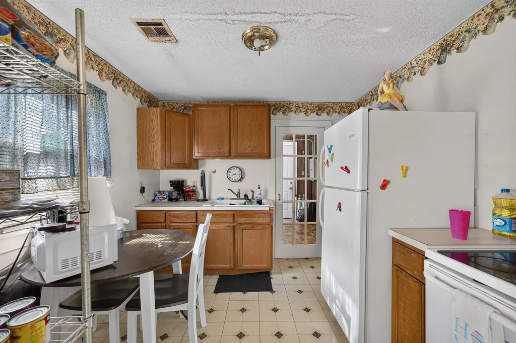 215 W Osie Street Wichita KS 67213