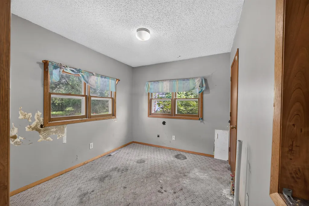 315 E Division Peabody KS 66866