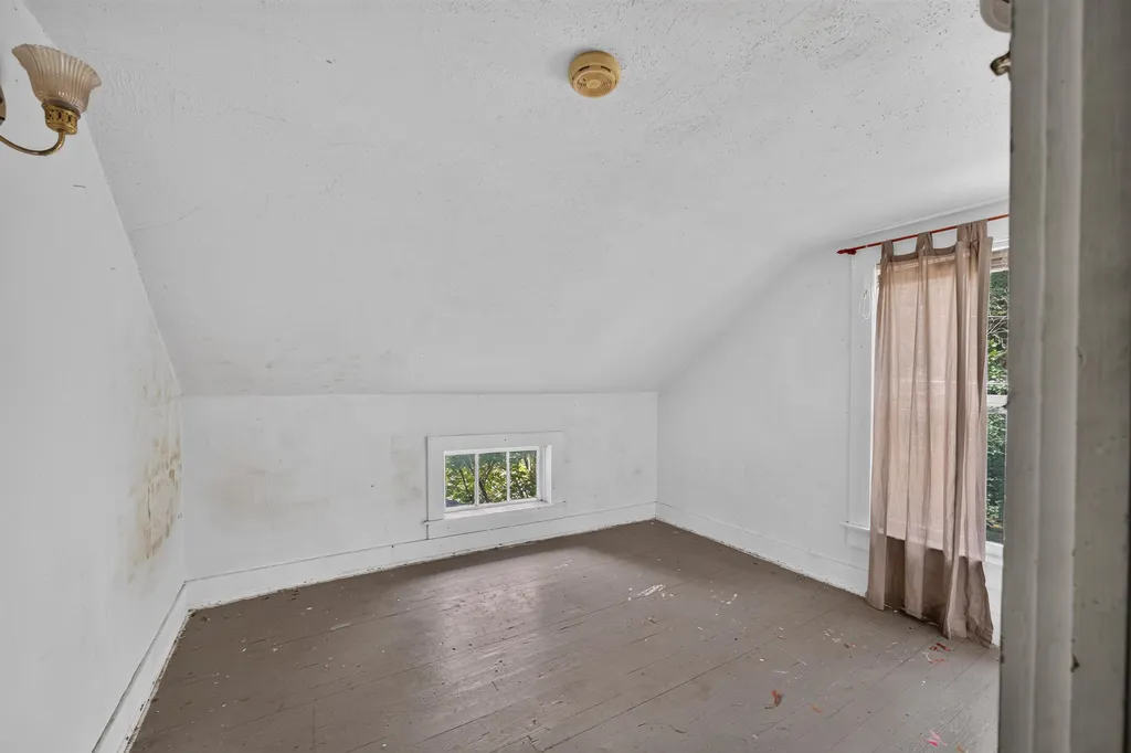 315 E Division Peabody KS 66866