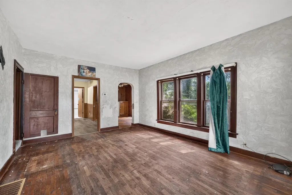 315 E Division Peabody KS 66866