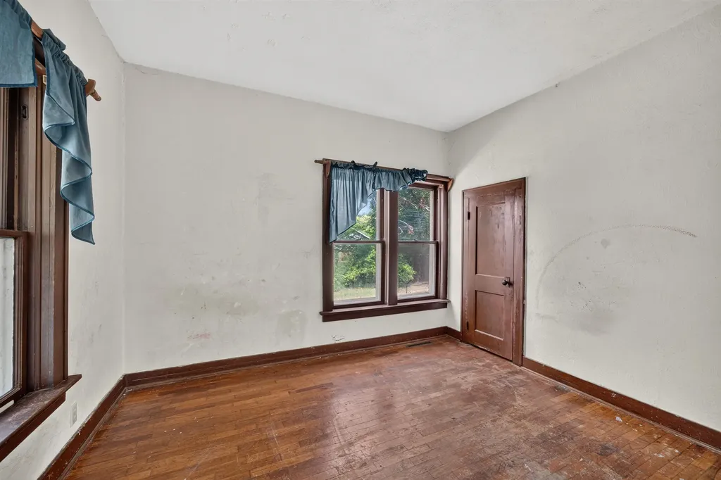 315 E Division Peabody KS 66866