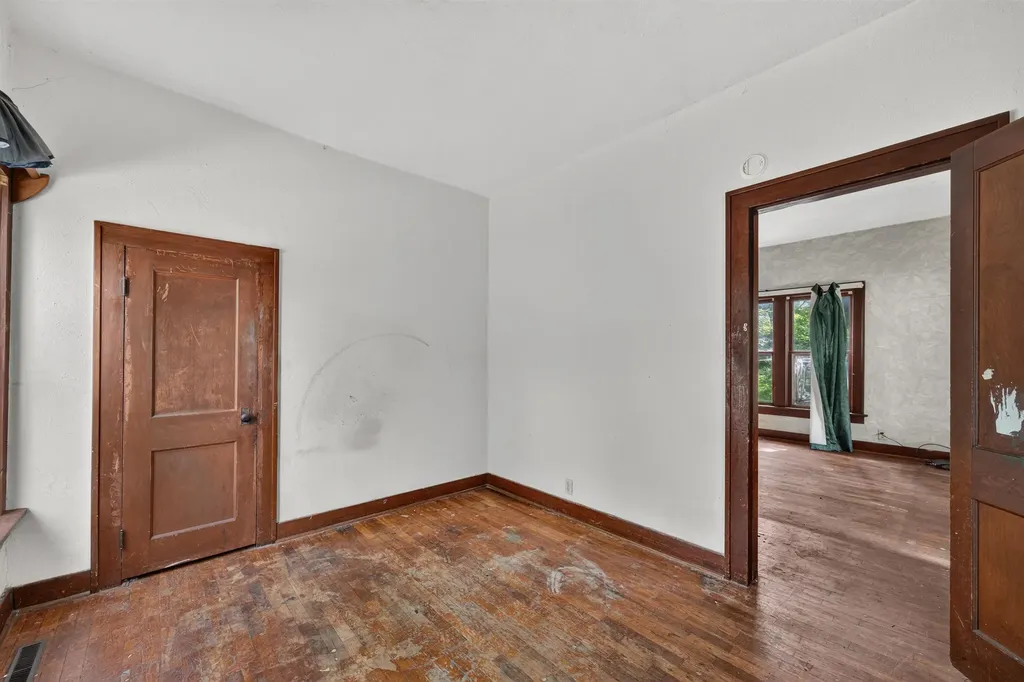 315 E Division Peabody KS 66866