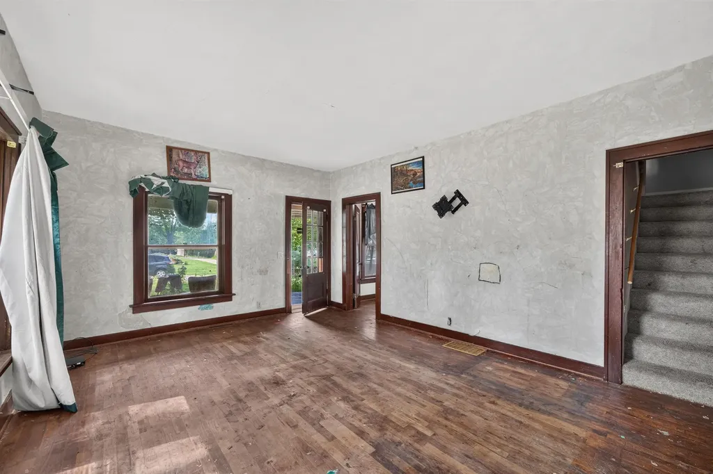 315 E Division Peabody KS 66866