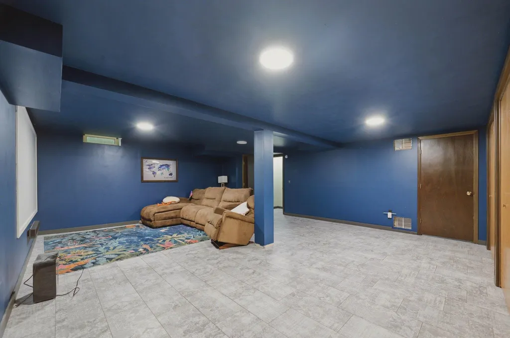 2405 N Redbud Lane Wichita KS 67204