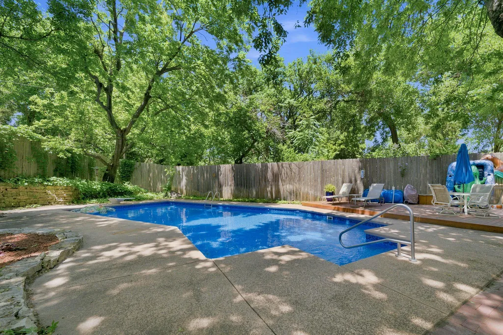 2405 N Redbud Lane Wichita KS 67204