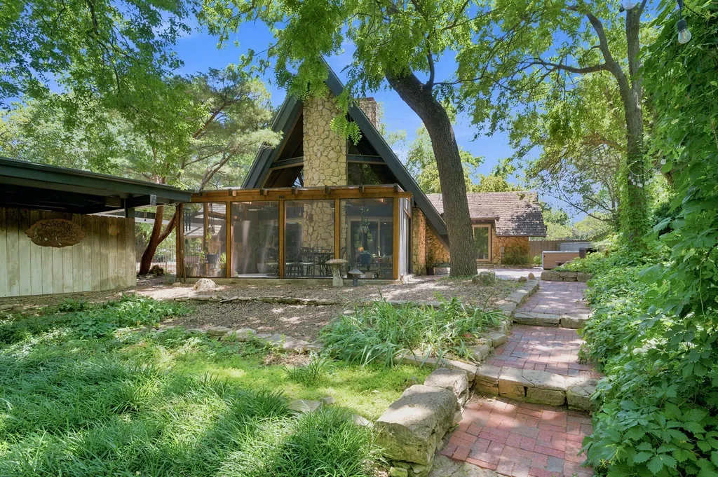 2405 N Redbud Lane Wichita KS 67204
