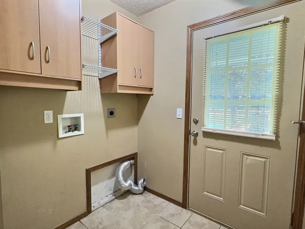 258 S Lamar Haysville KS 67060