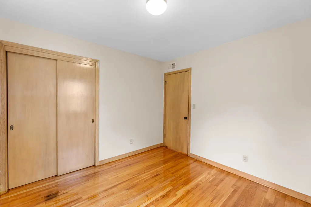 2379 S Volutsia Avenue Wichita KS 67211