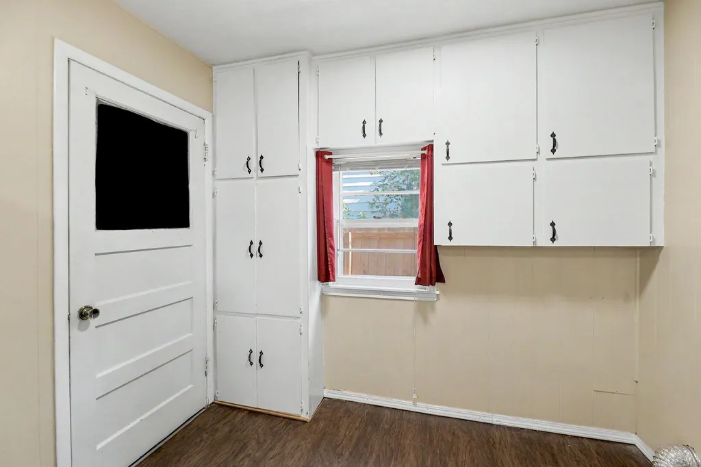 2232 S Estelle Wichita KS 67211