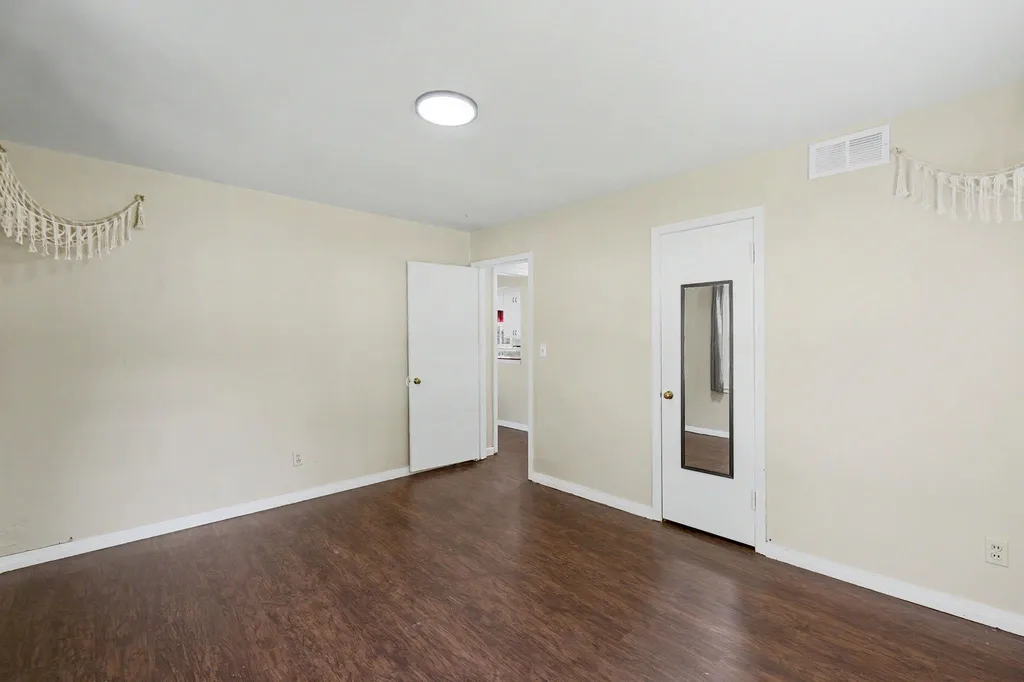 2232 S Estelle Wichita KS 67211