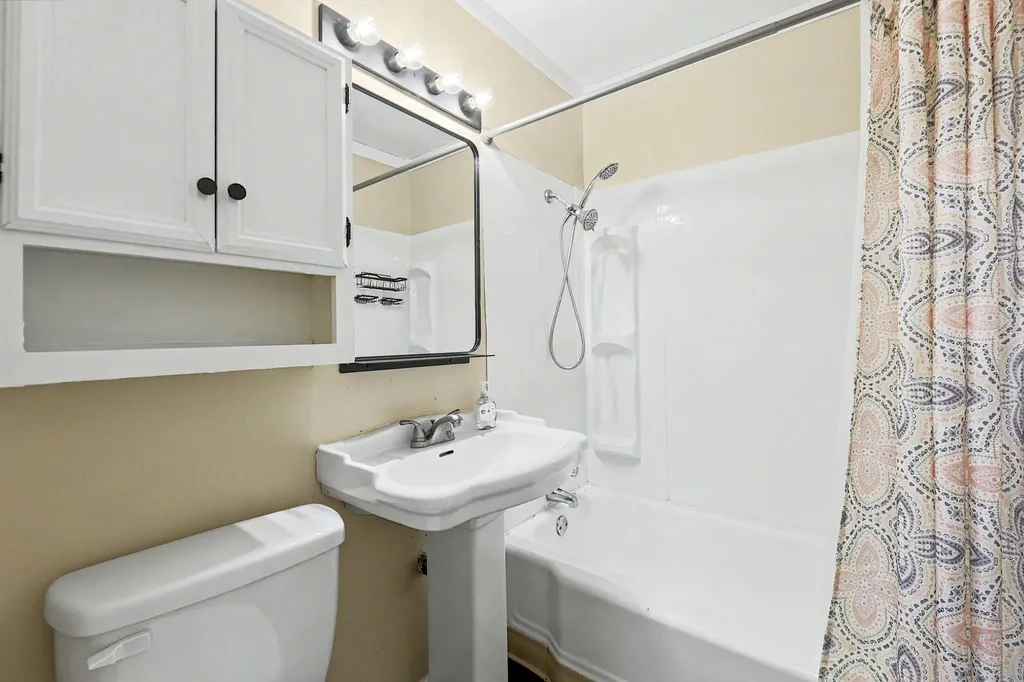 2232 S Estelle Wichita KS 67211