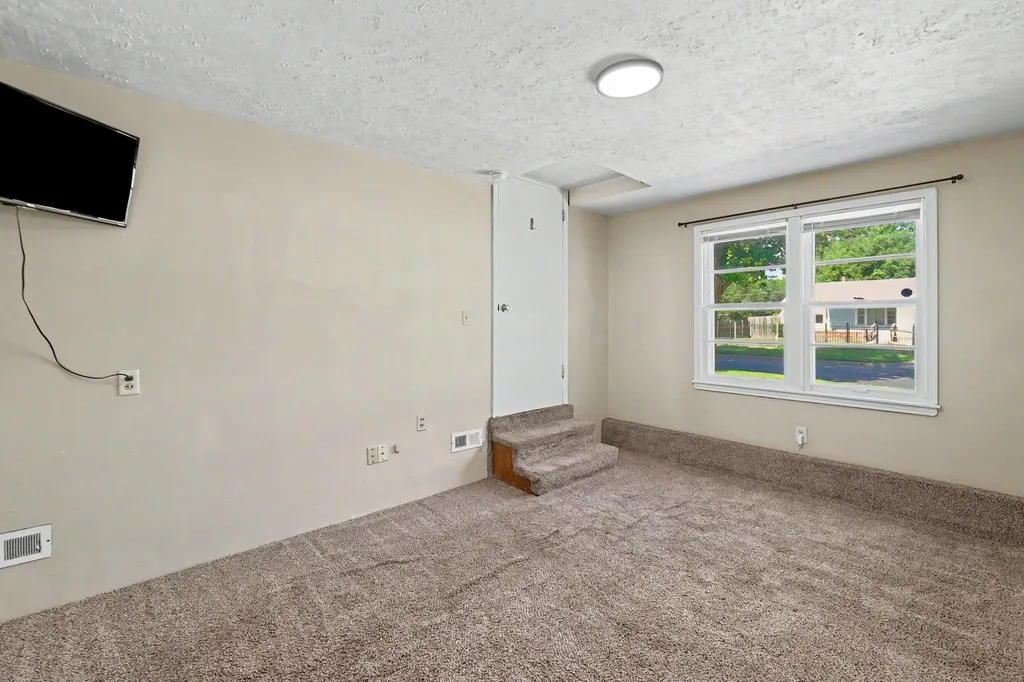 2232 S Estelle Wichita KS 67211