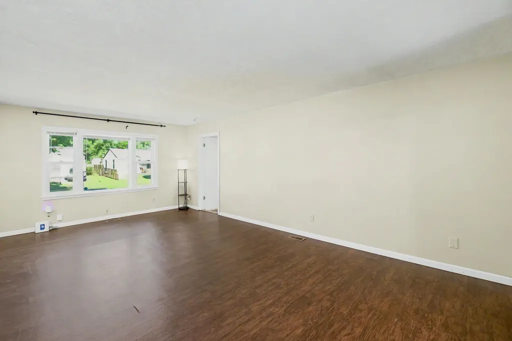 2232 S Estelle Wichita KS 67211