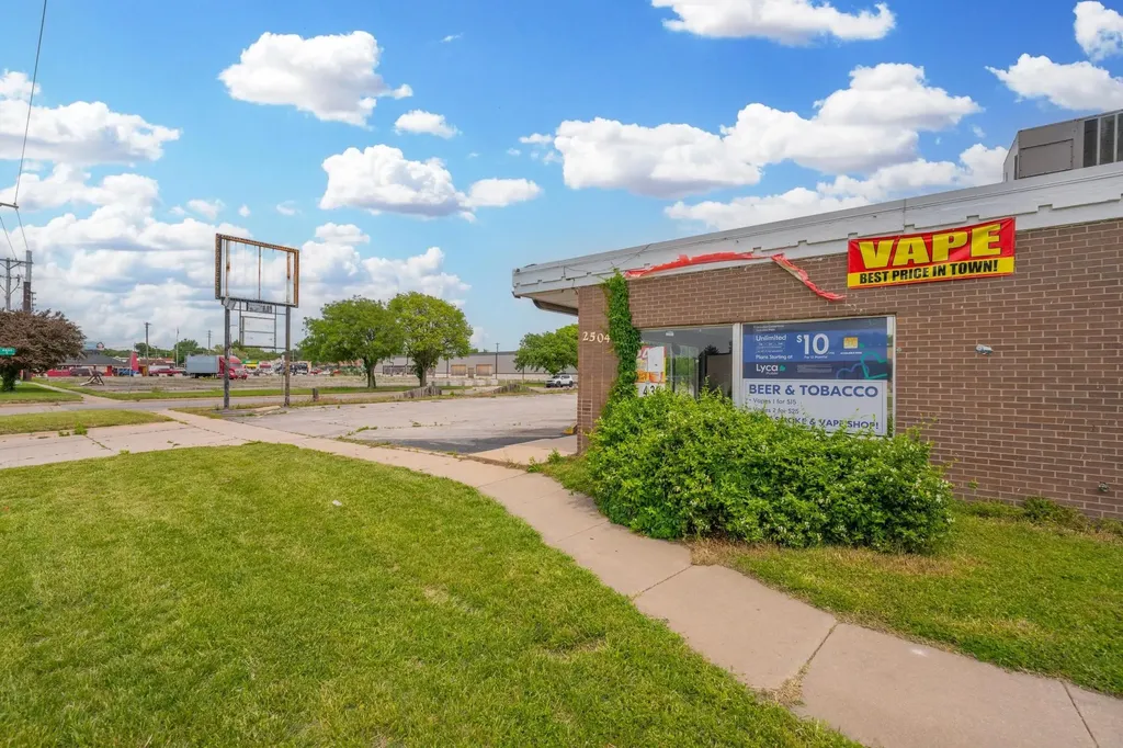 2502 S Oliver Avenue Wichita KS 67210
