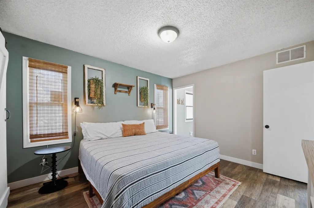 620 N Douglas Street Wellington KS 67152-2931