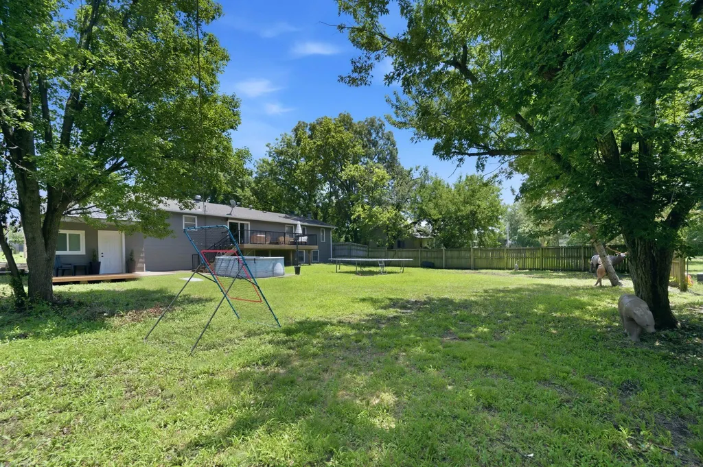 620 N Douglas Street Wellington KS 67152-2931