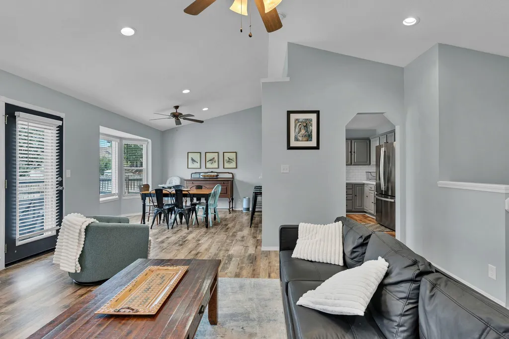 142 S Maple Dunes Court Wichita KS 67235