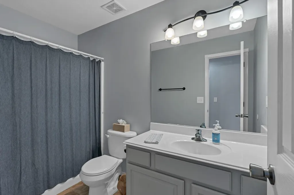 142 S Maple Dunes Court Wichita KS 67235