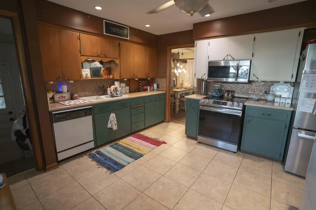 320 S Erb Street Hesston KS 67062