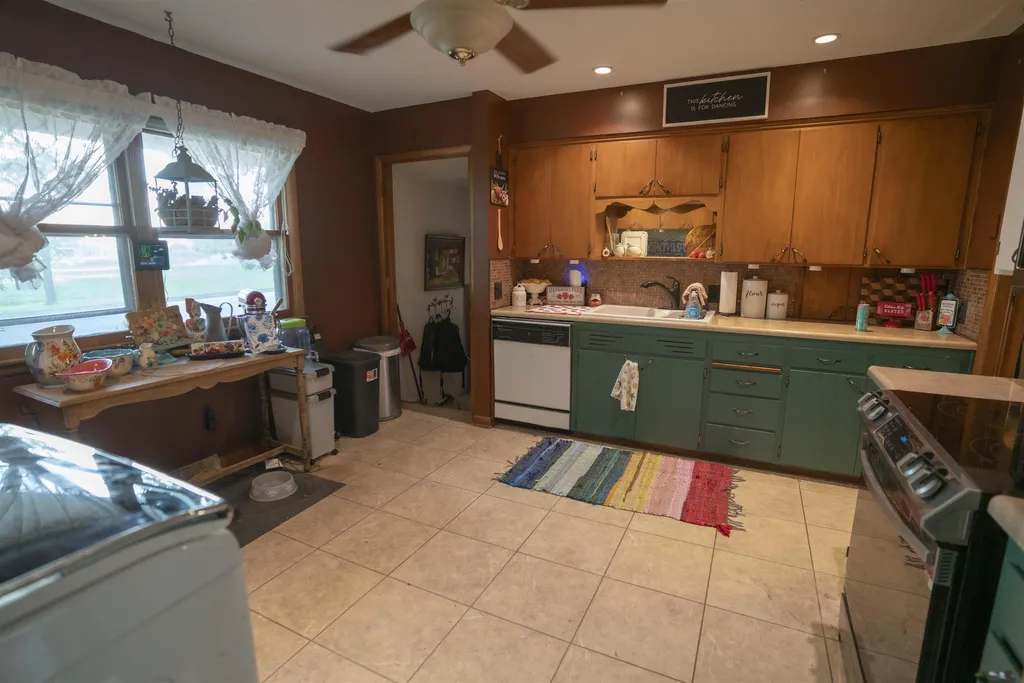 320 S Erb Street Hesston KS 67062