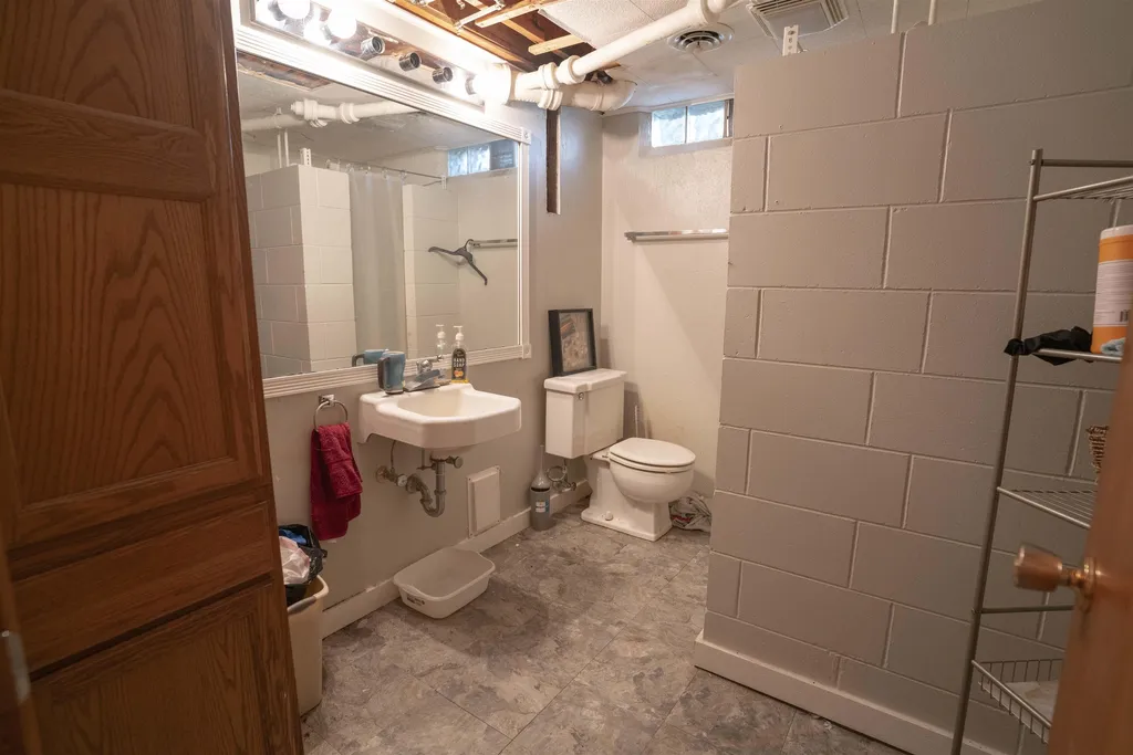 320 S Erb Street Hesston KS 67062