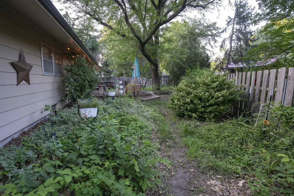320 S Erb Street Hesston KS 67062