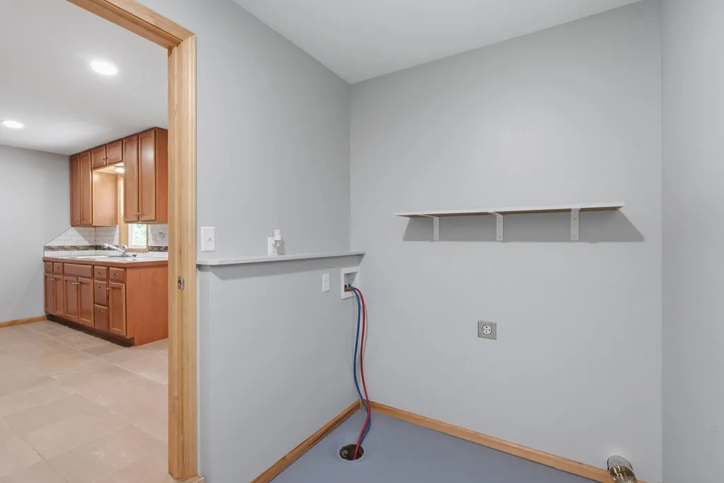 2113 S Glenn Wichita KS 67213