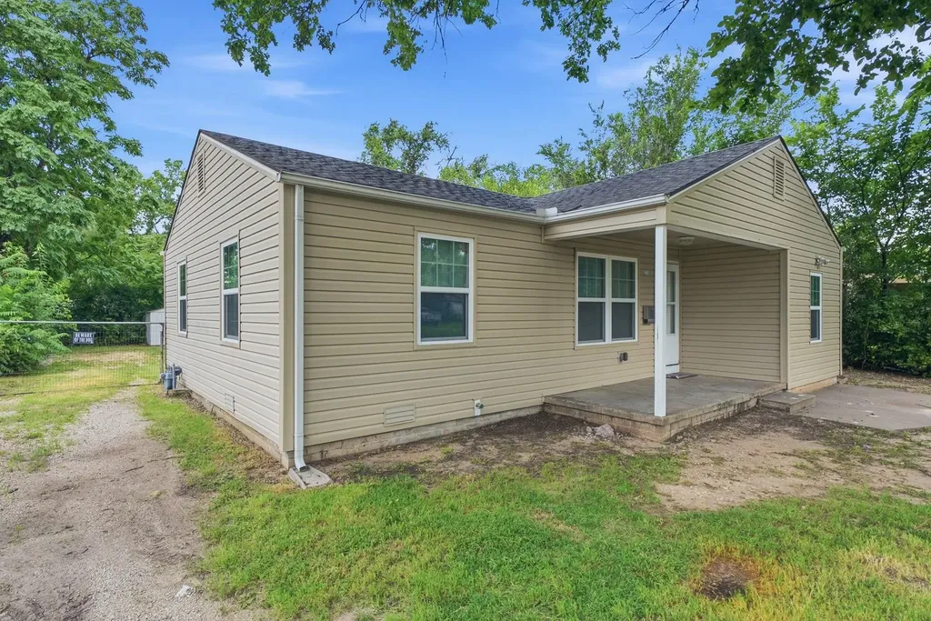 2113 S Glenn Wichita KS 67213