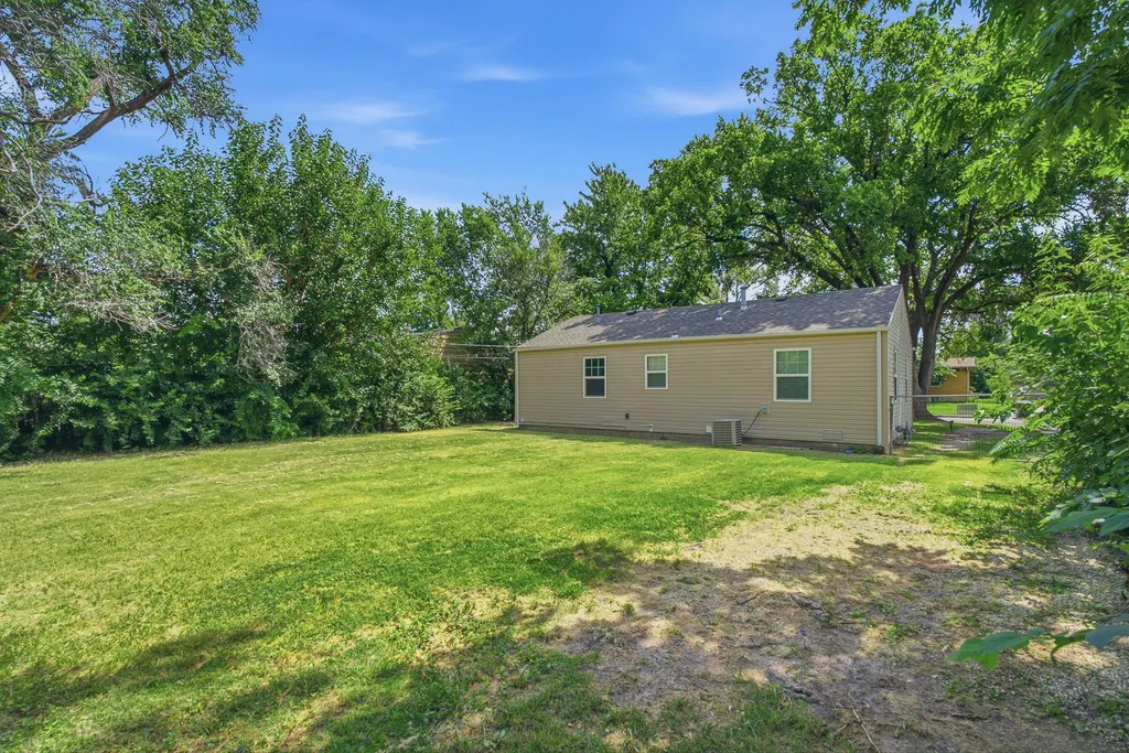 2113 S Glenn Wichita KS 67213