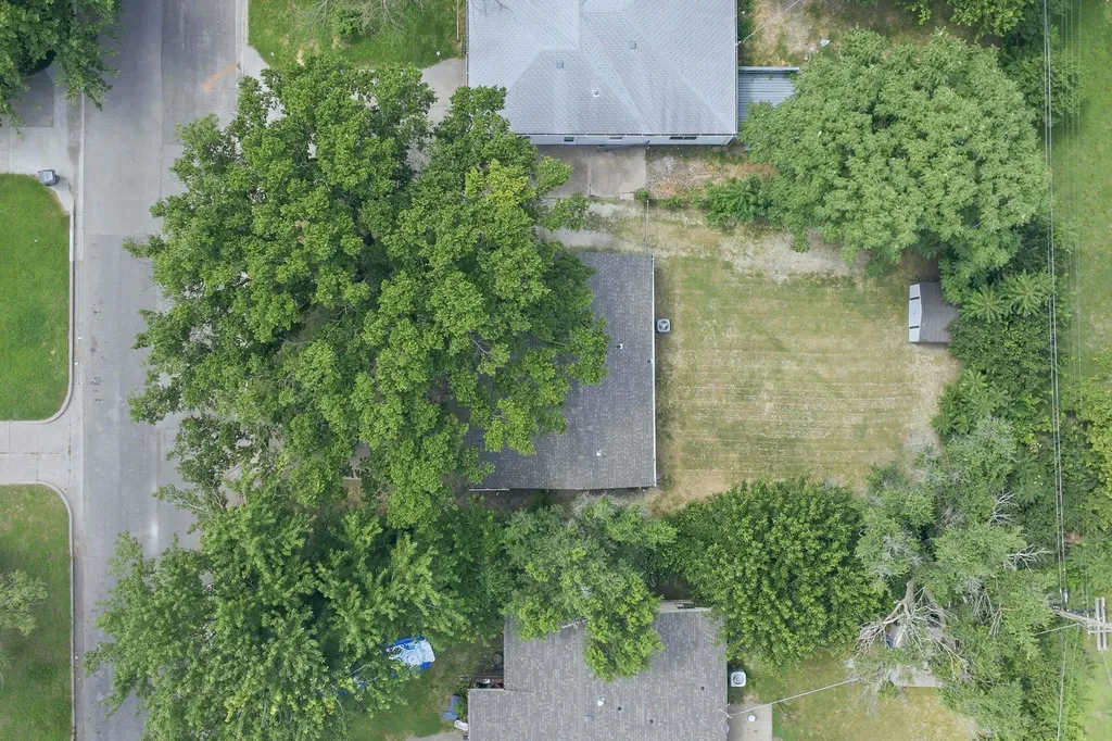 2113 S Glenn Wichita KS 67213