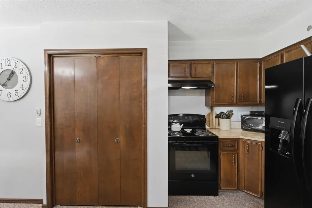 328 N Commanche Drive Kechi KS 67067