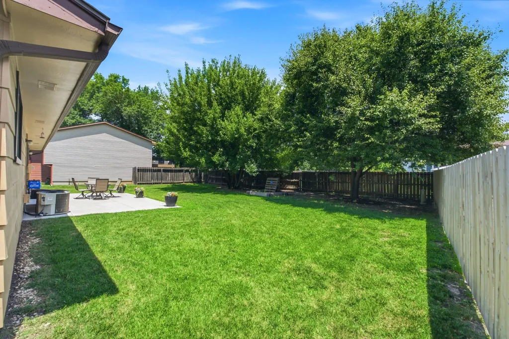 328 N Commanche Drive Kechi KS 67067